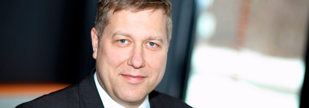 Tino Petsch-CEO-3DMicromac_Slider